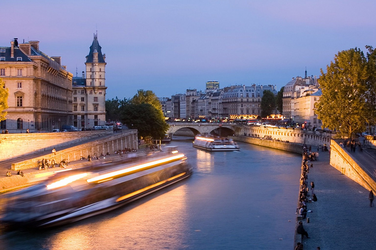 Dinner-Croisiere-aeva